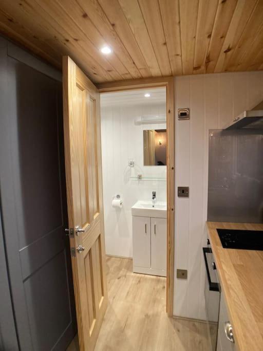 The Ashmere Tiny House Coldingham Exterior photo